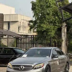 Mercedes-Benz C300 Base C300 AWD 4MATIC Sedan 2019 Gold