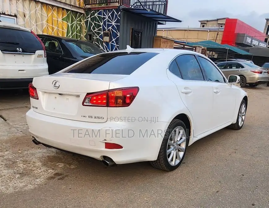 Lexus IS 250 AWD Automatic 2010 White