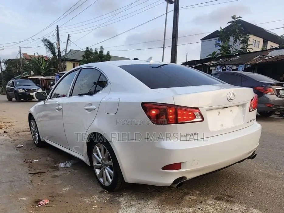 Lexus IS 250 AWD Automatic 2010 White