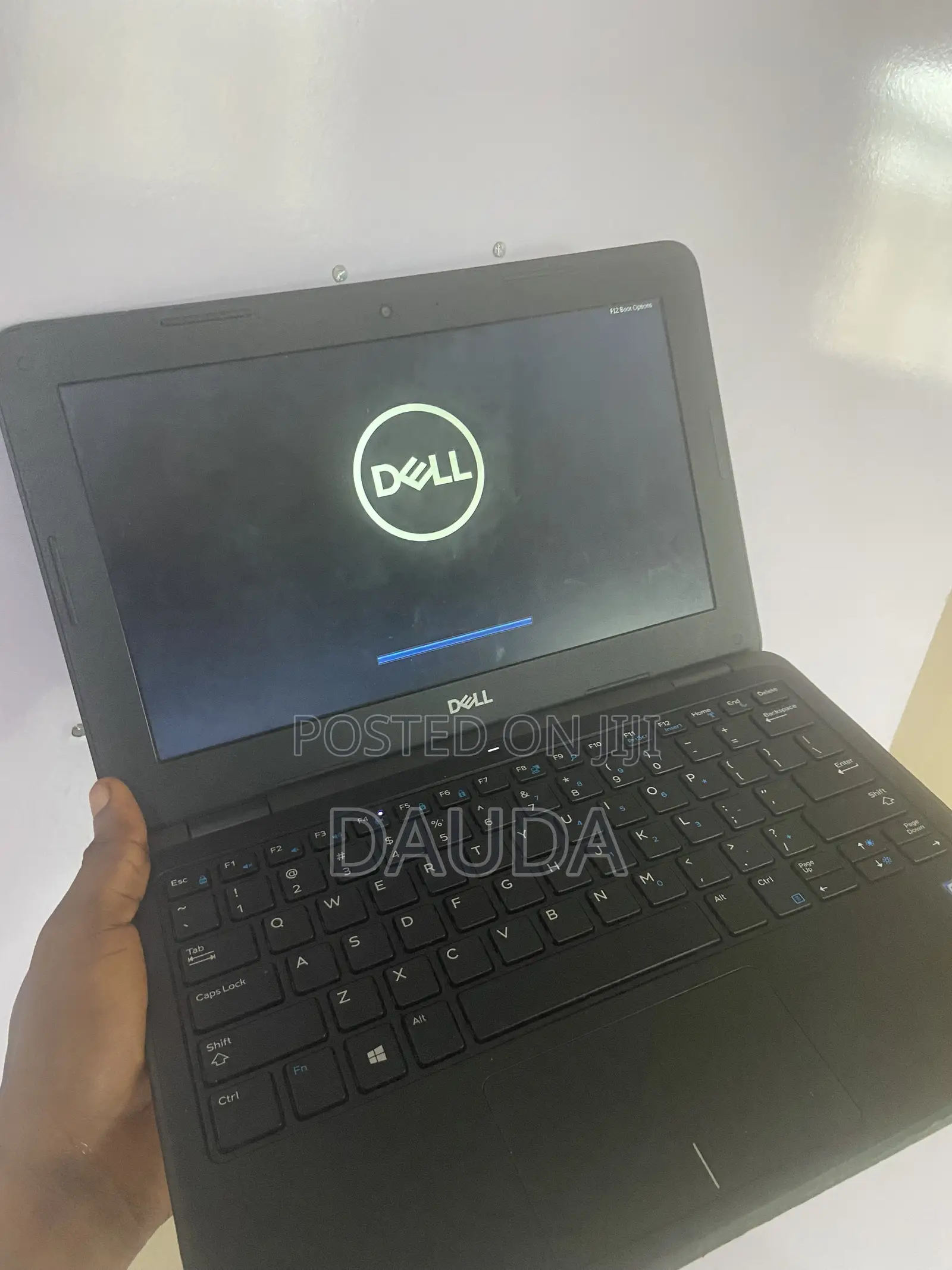 Laptop Dell Latitude 3190 4GB Intel SSD 128GB