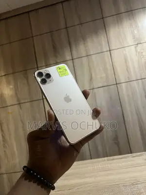 Apple iPhone 11 Pro Max 64 GB Gold