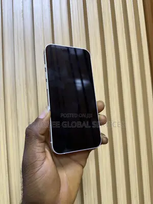 Apple iPhone 13 128 GB White