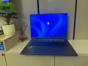 Laptop Asus ROG Strix G18 16GB Intel Core i9 SSD 2T