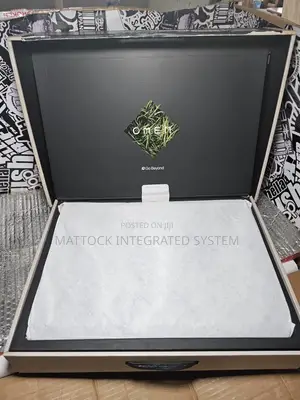Laptop HP Omen 17 16GB AMD Ryzen 7 SSD 1T