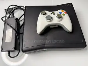 Microsoft XBox 360 Console System Bundle and Controller