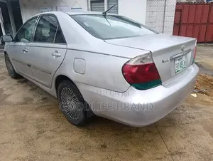 Toyota Camry STD 4dr Sedan (2.4L 4cyl 5M) 2004 Silver