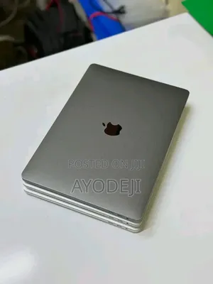 Laptop Apple MacBook Pro 2019 4GB Intel Core i7 SSD 256GB