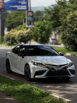 Toyota Camry 2021 White
