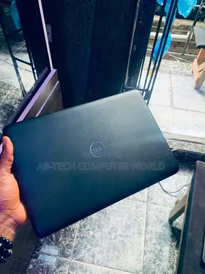Laptop Dell Latitude 3190 4GB Intel Pentium SSD 60GB
