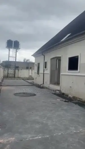 3bdrm Bungalow in Benin City for sale