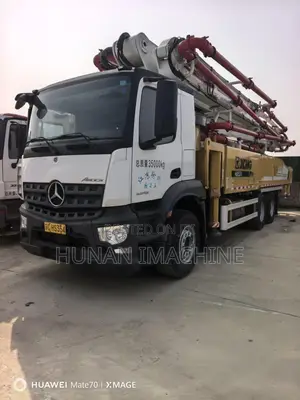 Foreign Used Zoomlion 52m Concrete Pump Truck 2021