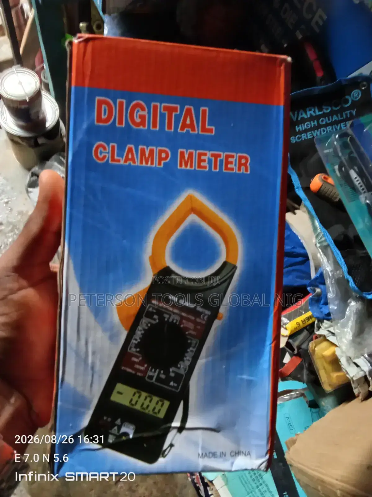 Digital Clamp Meter