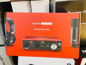 Focusrite Scarlett 2i2 Studio Audio