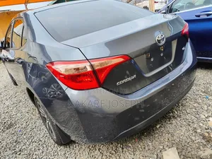 Toyota Corolla 2018 Gray