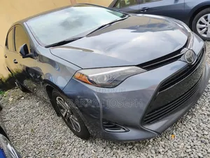 Toyota Corolla 2018 Gray