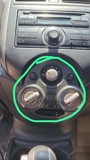 Dashboard Vent for Nissan Sunny 2011
