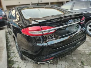 Ford Fusion Platinum FWD 2017 Black