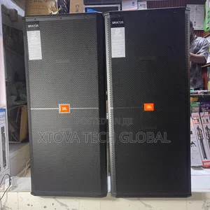JBL SRX725 Dual 15” Two-Way Professional Loudspeaker