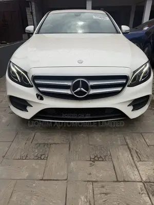 Mercedes-Benz E300 2017 White