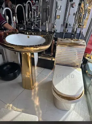 Gold England Toilet Seat With Basin