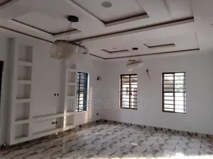 5bdrm Duplex in Thomas Estate Ajah for sale