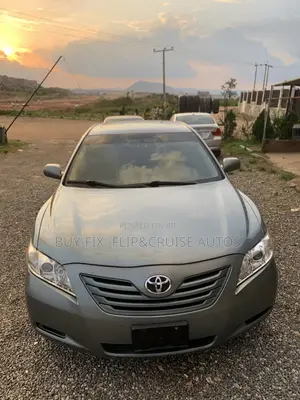 Toyota Camry LE V6 4dr Sedan (3.5L 6cyl 6AM) 2009 Gray