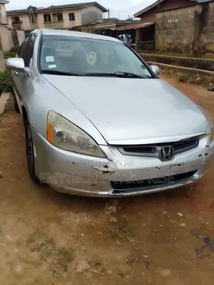 Honda Accord 2004 Silver
