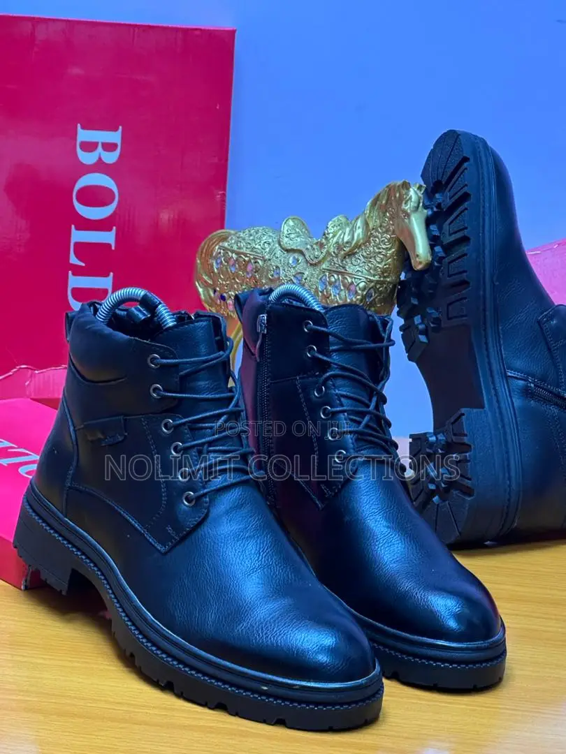 Bold Men's Lace Up Leather Ankle Boots