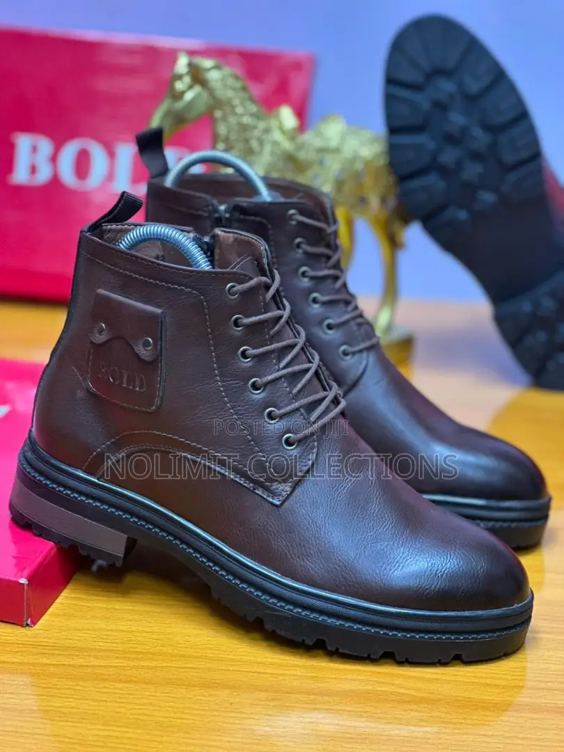 Bold Men's Lace Up Leather Ankle Boots