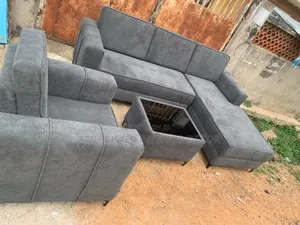 L Shape Sofa With Conter Table