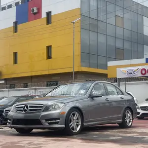 Mercedes-Benz C300 2013 Gray