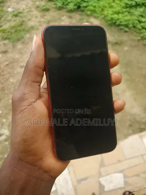 Apple iPhone XR 64 GB Red