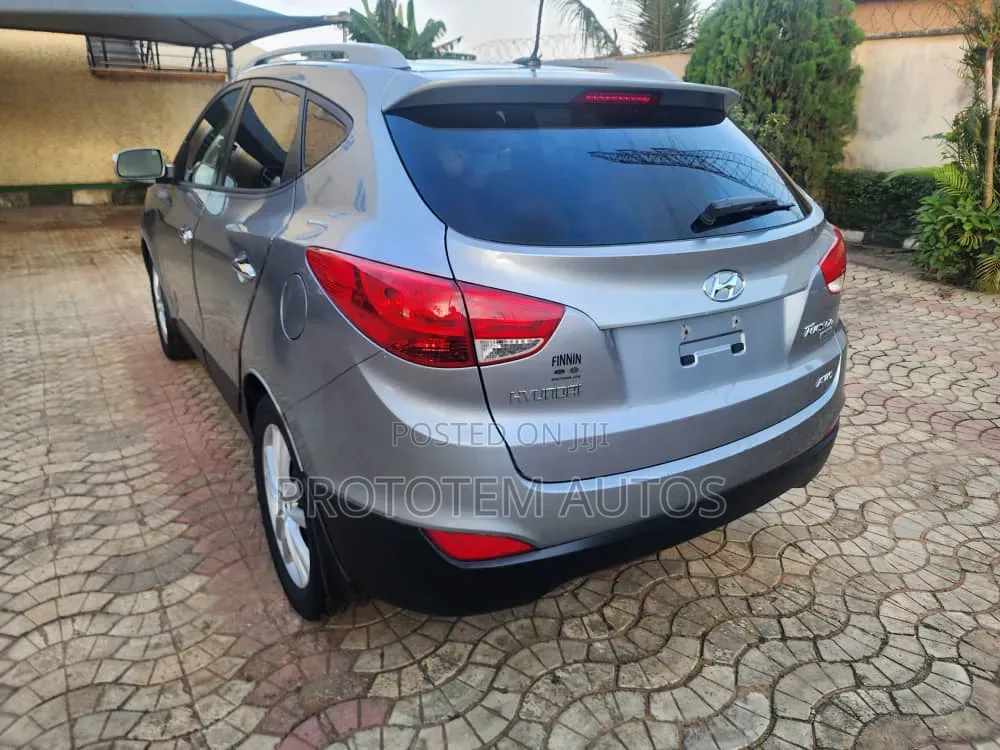 Hyundai Tucson Limited AWD 2013 Blue