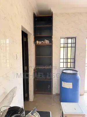 Kitchen Cabinets With Glass (HDF)