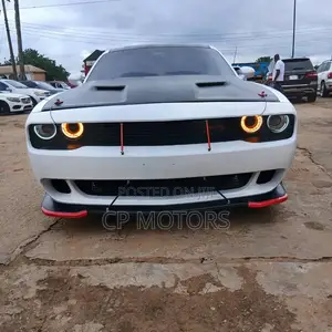 Dodge Challenger 2017 White