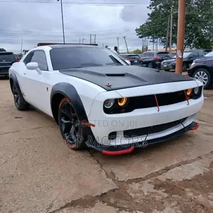 Dodge Challenger 2017 White