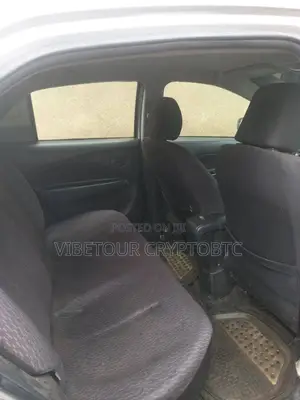 Toyota Yaris 2010 Silver