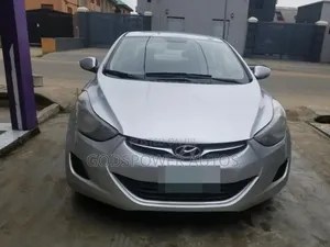 Hyundai Elantra GLS Sedan FWD (1.8L 4cyl 6A) 2013 Silver