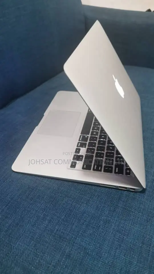 Laptop Apple MacBook Air 2017 8GB Intel Core i5 SSD 256GB