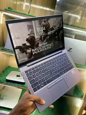 Laptop HP ZBook Firefly 14 G7 16GB Intel Core i7 SSD 256GB