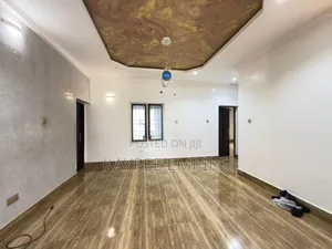 3bdrm Block of Flats in Wuye for rent