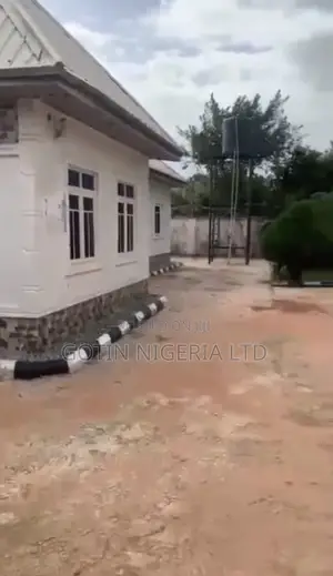 2bdrm Bungalow in Benin City for sale