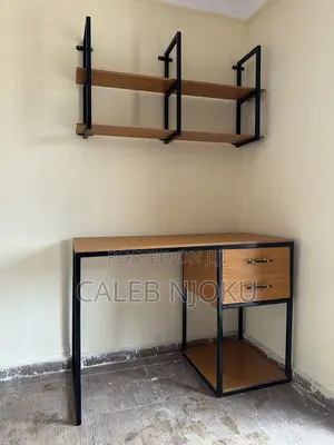 Working Table With Shelve