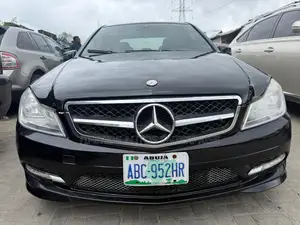 Mercedes-Benz C300 2010 Black