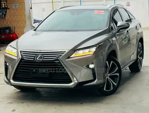 Lexus RX 350 FWD 2017 Gold