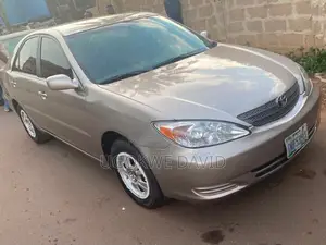 Toyota Camry 2006 Gold