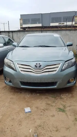 Toyota Camry 2011 Blue