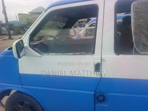 Volkswagen Transporter 2010 Blue
