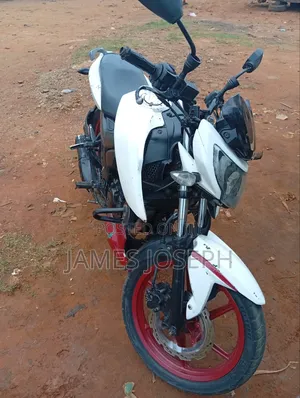 TVS Apache 160 4V 2022