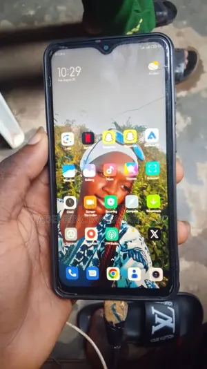 Mobile Phone 64 GB Red